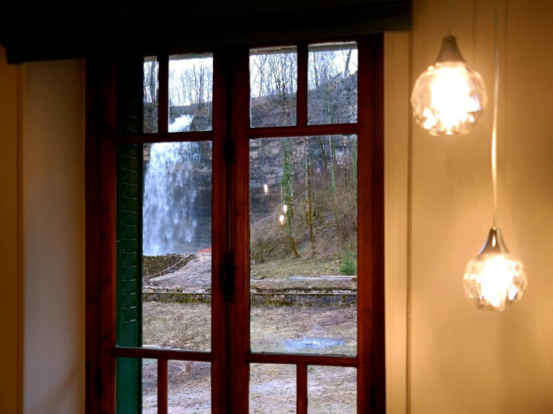 Au Moulin Des Fees - Maison D'Hotes Cascades Du Herisson Bonlieu Cameră foto